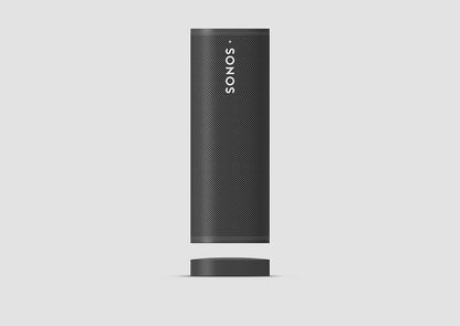 Sonos Roam + kabelloses Ladegerät, schwarz – Wasserdichter WLAN & Bluetooth Lautsprecher mit Alexa Sprachsteuerung, Google Assistant und AirPlay 2