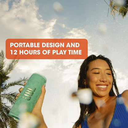 JBL Flip 6 Bluetooth Box in Blau – Wasserdichter, tragbarer Lautsprecher mit 2-Wege-Lautsprechersystem für kraftvollen Sound – Bis zu 12 Stunden kabellos Musik abspielen