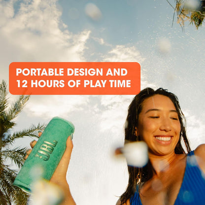 JBL Flip 6 Bluetooth Box in Blau – Wasserdichter, tragbarer Lautsprecher mit 2-Wege-Lautsprechersystem für kraftvollen Sound – Bis zu 12 Stunden kabellos Musik abspielen