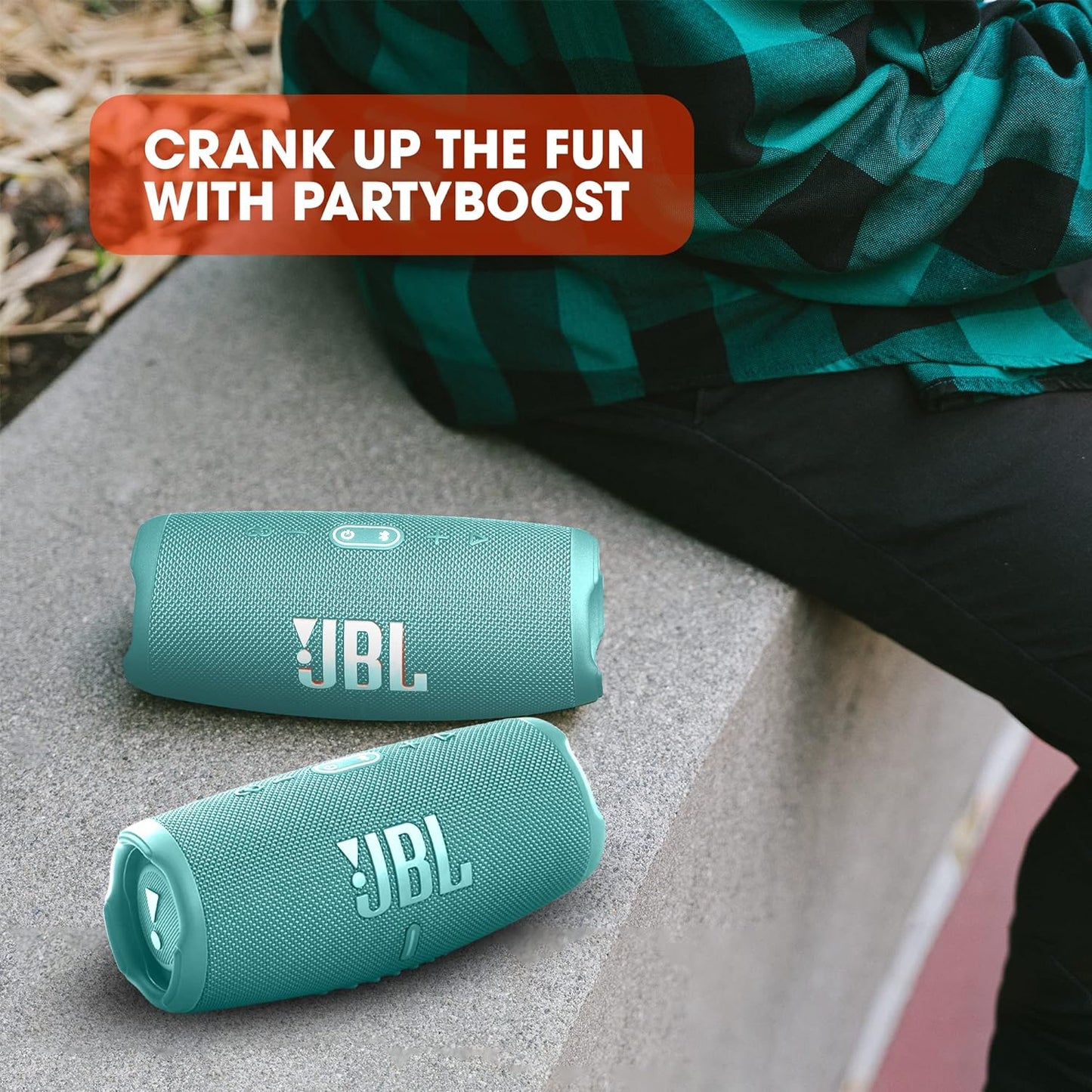 JBL Charge 5 Bluetooth-Lautsprecher in Schwarz – Wasserfeste, portable Boombox mit integrierter Powerbank – Eine Akku-Ladung für bis zu 20 Stunden kabellosen Musikgenuss